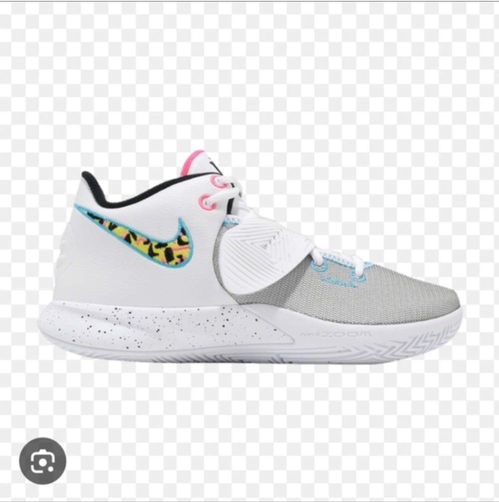 🚨 Nike Kyrie Flytrap 3 Sneakers